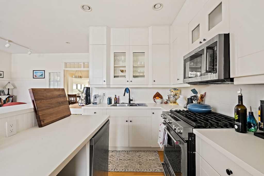 926 8 Avenue SE, Calgary, Alberta, T2G 0M3