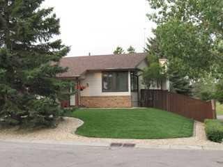 3 Hawkcliff Way NW, Calgary, Alberta, T3G 2R8