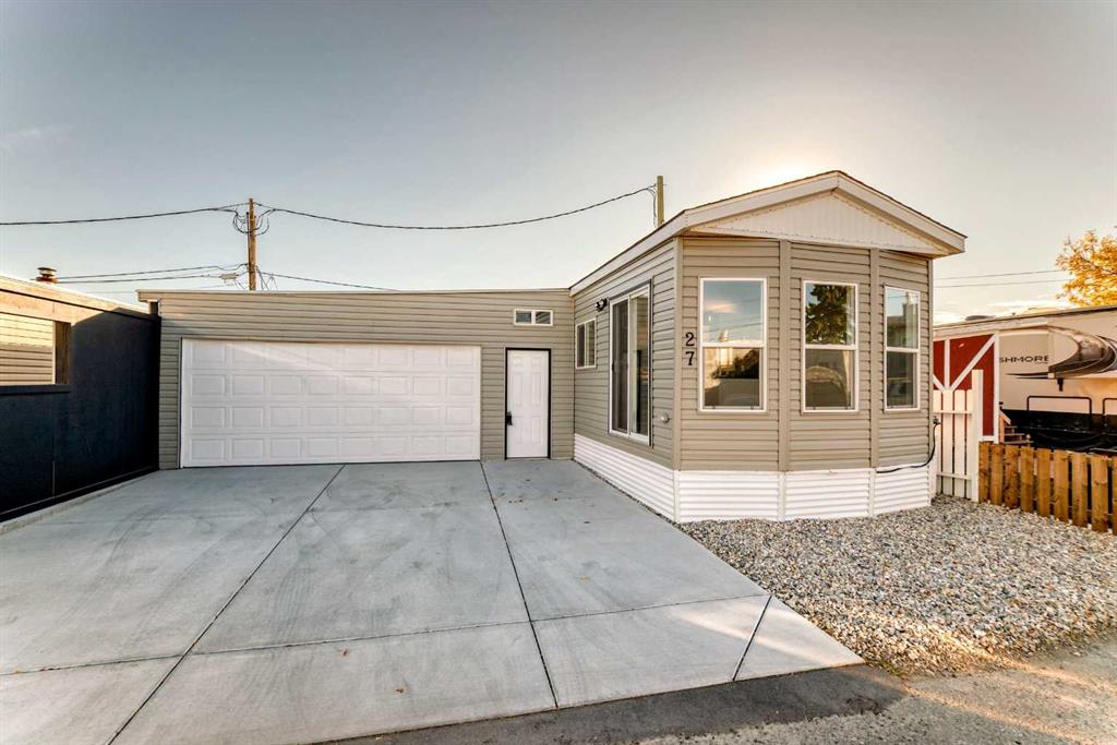 #27 2106 50 Street SE, Calgary, Alberta, T2B 1M7