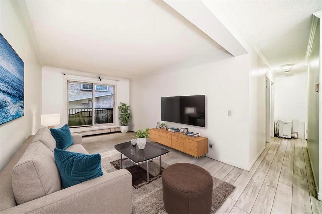 #205 626 2 Avenue NE, Calgary, Alberta, T2E 0E8