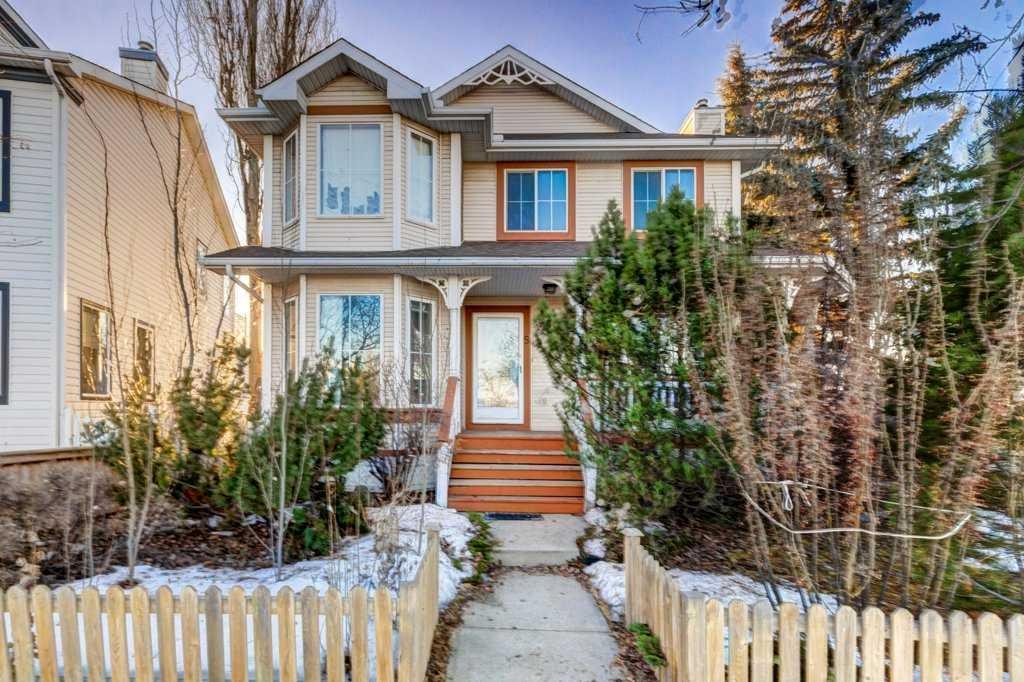 5 Inverness Court SE, Calgary, Alberta, T2Z 2W8