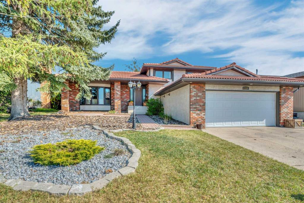 233 Thornbriar Green, Strathmore, Alberta, T1P 1C4