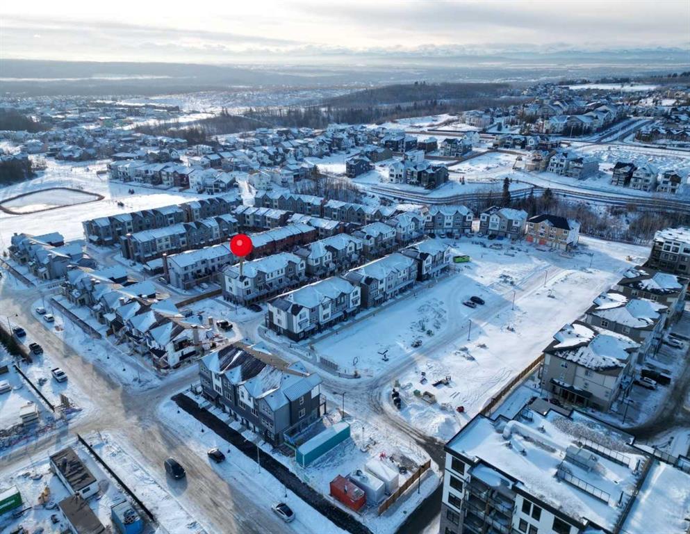 #102 2231 81st Street SW, Calgary, Alberta, T3H 3V8