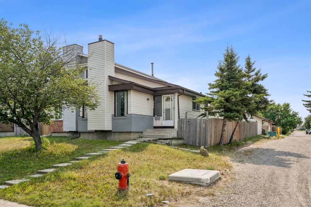 212 Whitman Place NE, Calgary, Alberta, T1Y 4H9