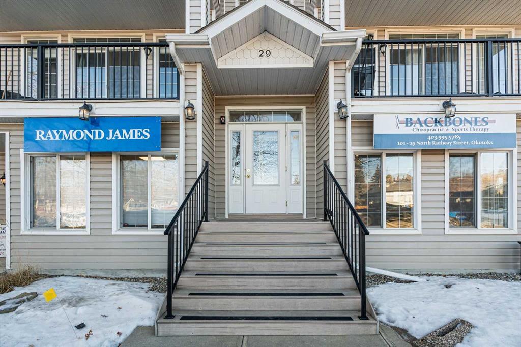 #303 29 N Railway Street N, Okotoks, Alberta, T1S1J3