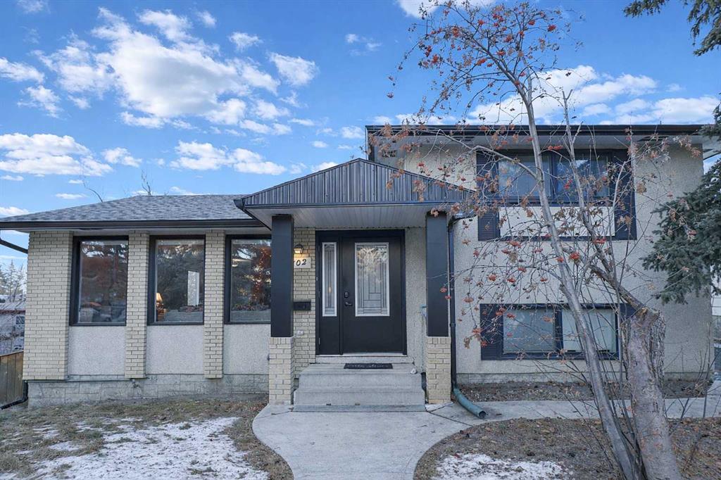 102 Dalgleish Bay NW, Calgary, Alberta, T3A 1K8