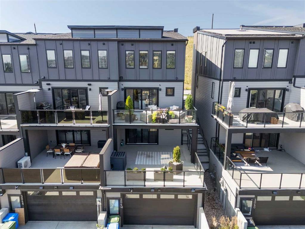 3044 85 Street SW, Calgary, Alberta, T3H 6C7