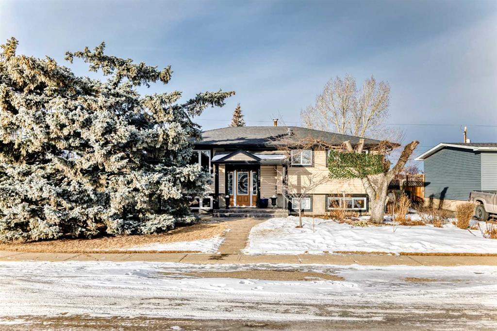 5122 43 Street, Olds, Alberta, T4H 1A8