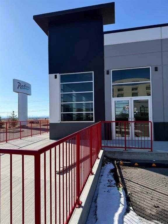 #110 6600 36 Street NE, Calgary, Alberta, T3J4C8