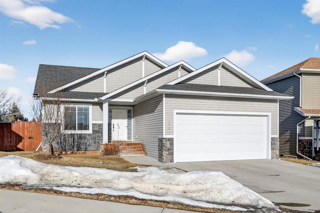 26 Mackenzie Way, Carstairs, Alberta, T0M0N0