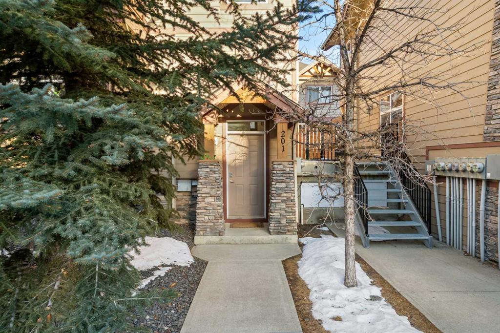 #201 85 Dyrgas Gate, Canmore, Alberta, T1W 3L1