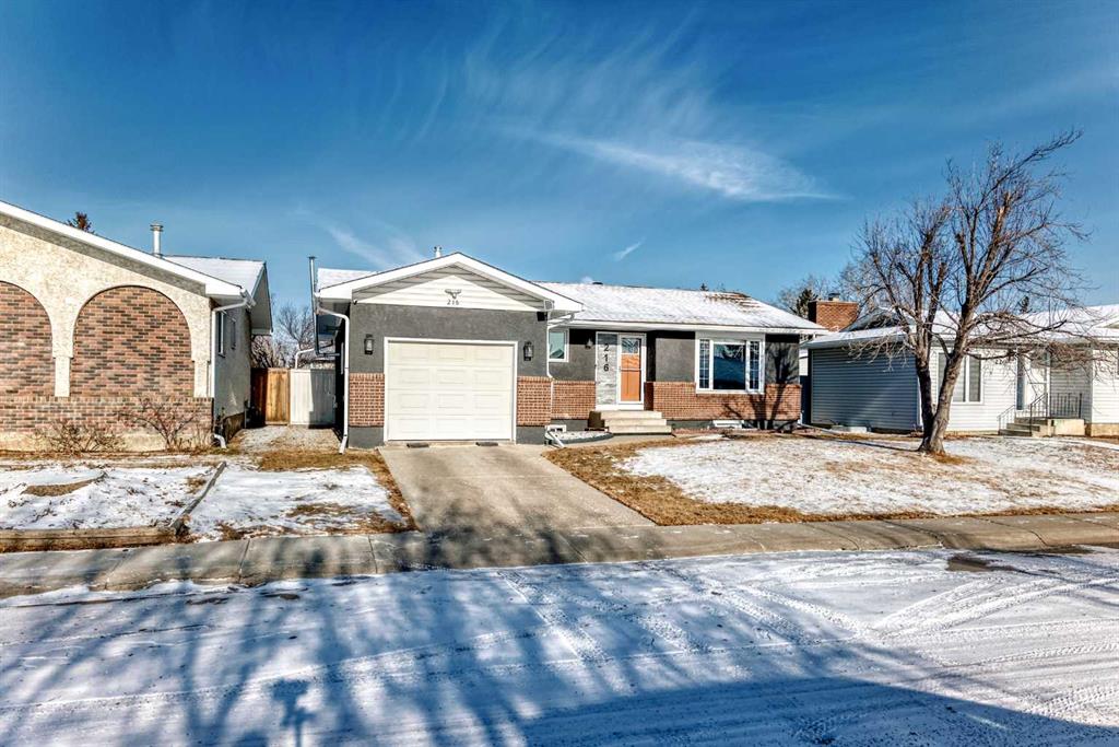 216 Pinecrest Crescent NE, Calgary, Alberta, T1Y 1K9