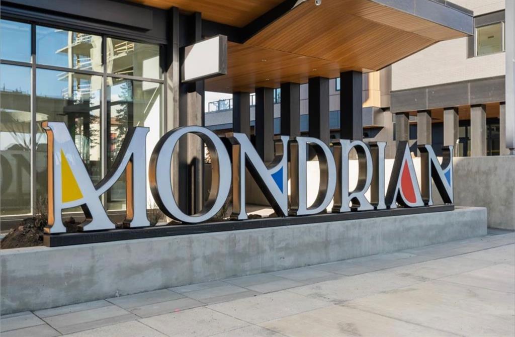 #102 8370 Broadcast Avenue SW, Calgary, Alberta, T3H 6L3