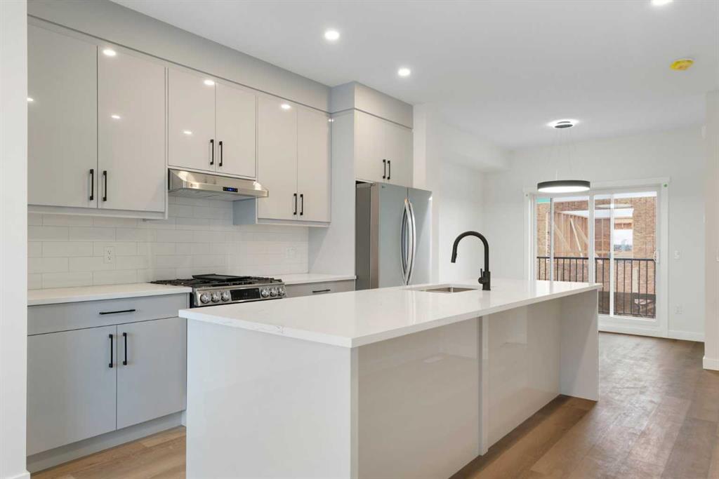 8808 48 Street NE, Calgary, Alberta, T3J 5N8