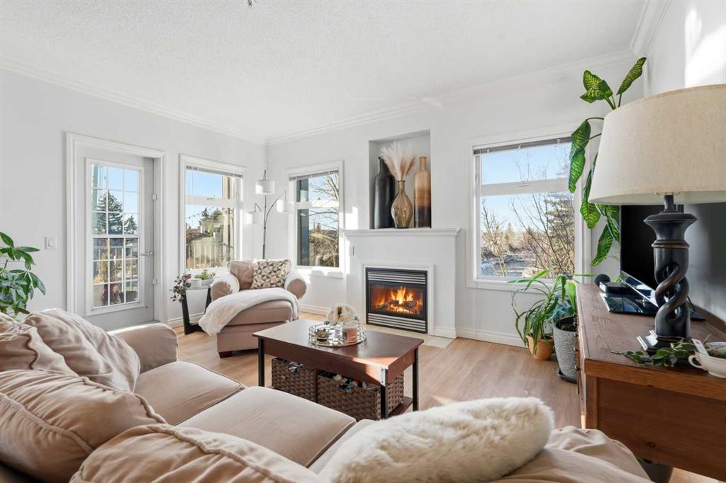 #203 11170 30 Street SW, Calgary, Alberta, T2W 6J2