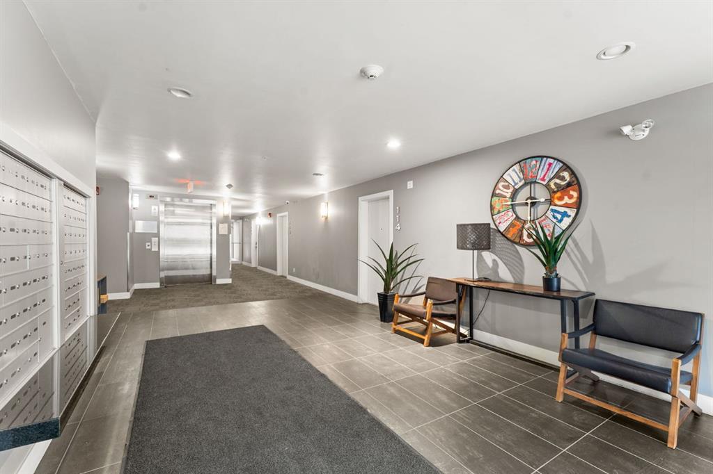 #302 515 4 Avenue NE, Calgary, Alberta, T2E 0J9