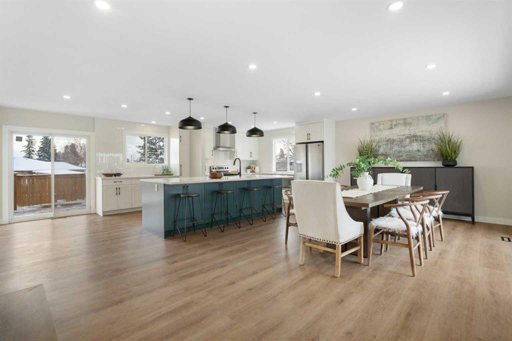 248 Madeira Place NE, Calgary, Alberta, T2A5T1