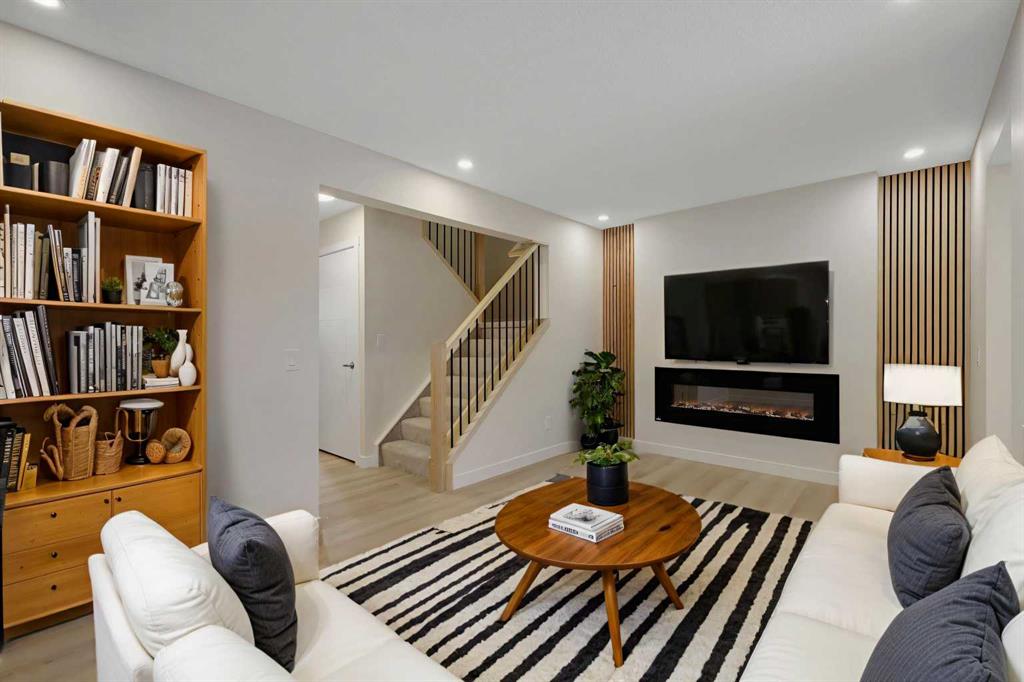 13 Penworth Close SE, Calgary, Alberta, T2A 5N4