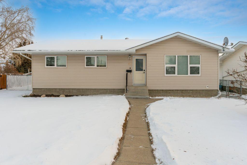 21 Pearson Place, Carstairs, Alberta, T0M0N0