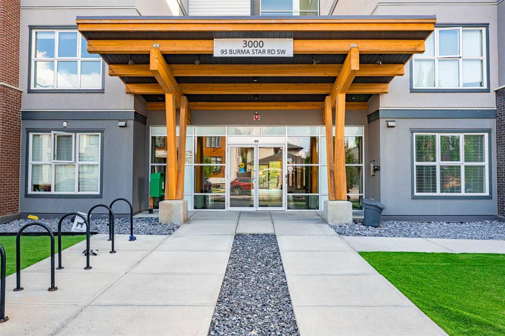 #3218 95 Burma Star Road SW, Calgary, Alberta, T3E 6L1