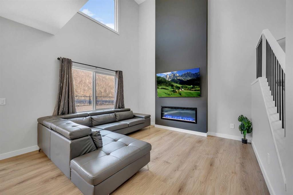 3021 Key Drive SW, Airdrie, Alberta, T4B5T1