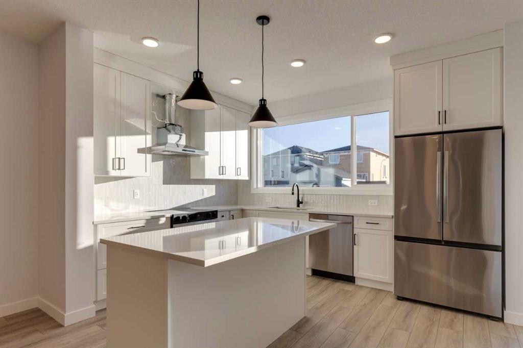 371 Fireside Drive, Cochrane, Alberta, T4C3E1