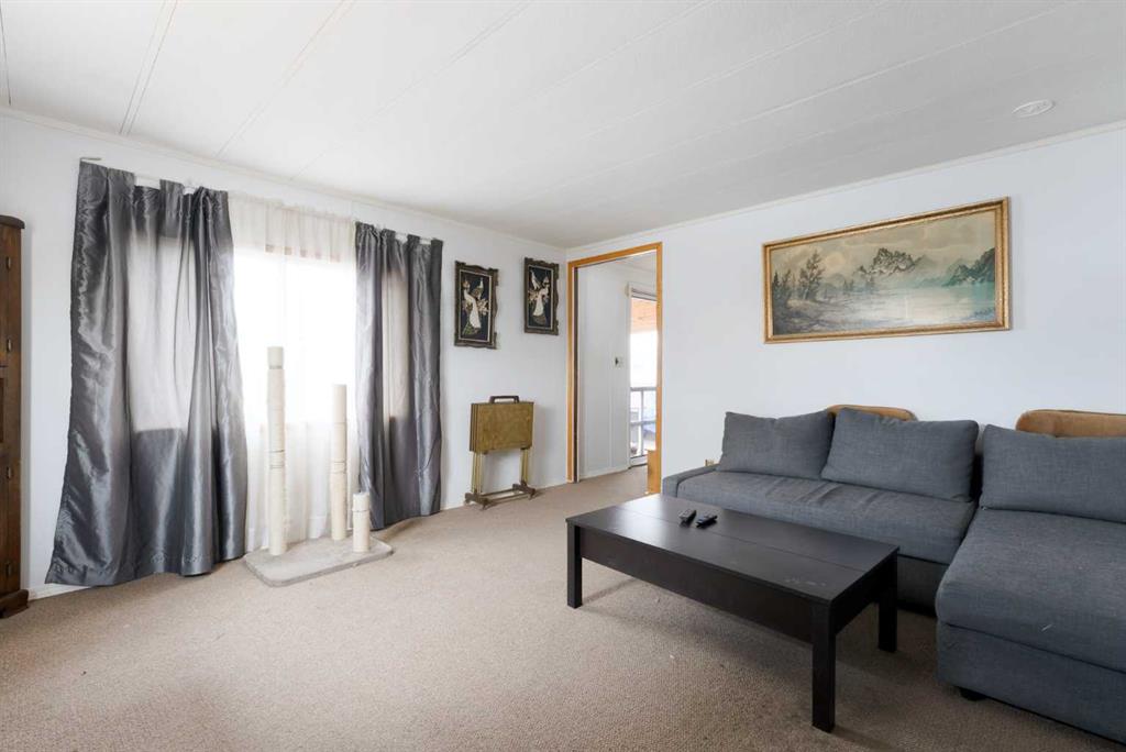 #302 6620 17 Avenue SE, Calgary, Alberta, T2A0W6