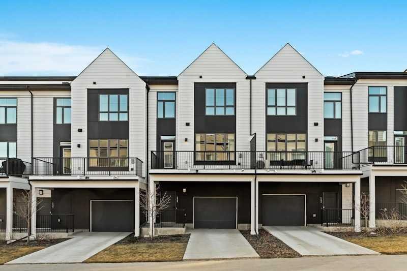 235 Sovereign Common SW, Calgary, Alberta, T3C 3Y3