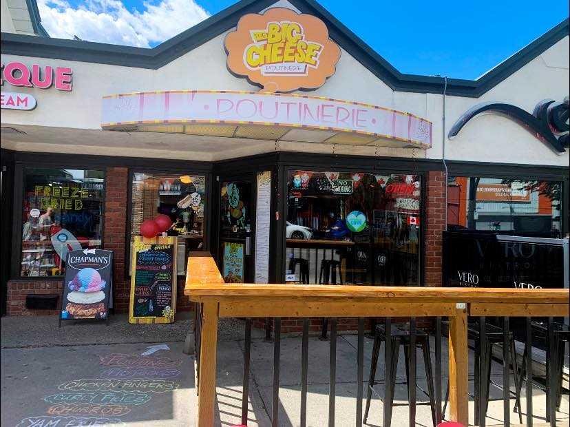 207 10 Street NW, Calgary, Alberta, T2N 1V5