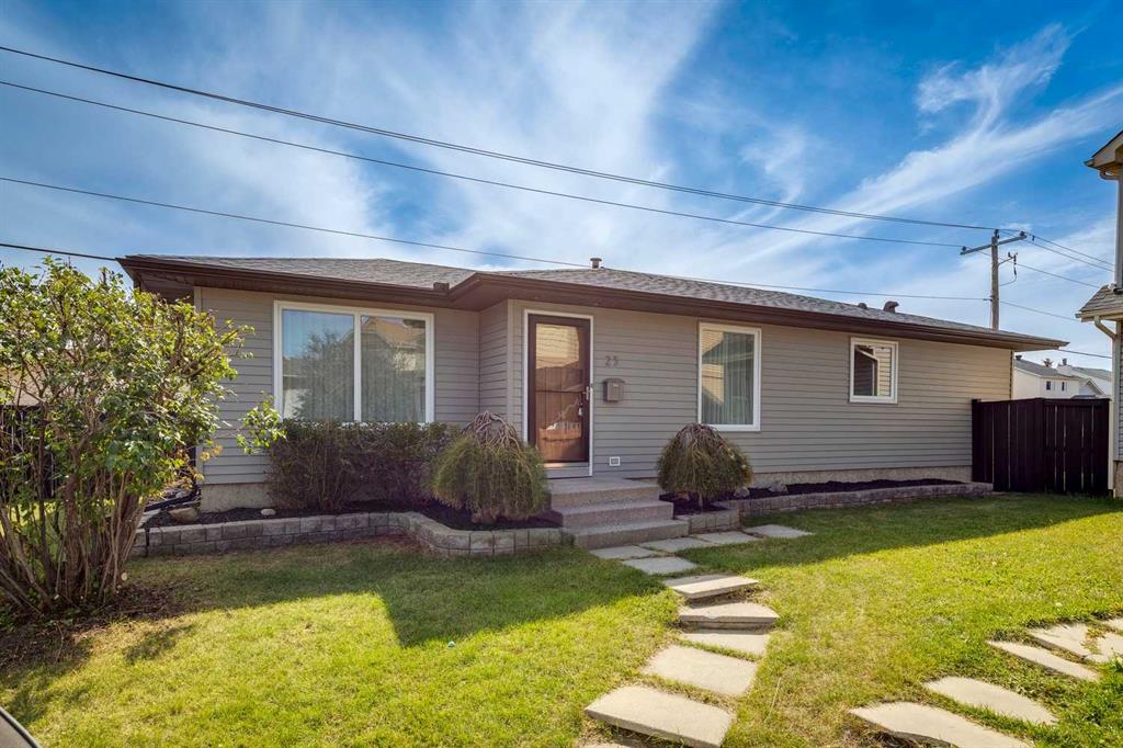 23 Erin Grove Court SE, Calgary, Alberta, T2B 3A8