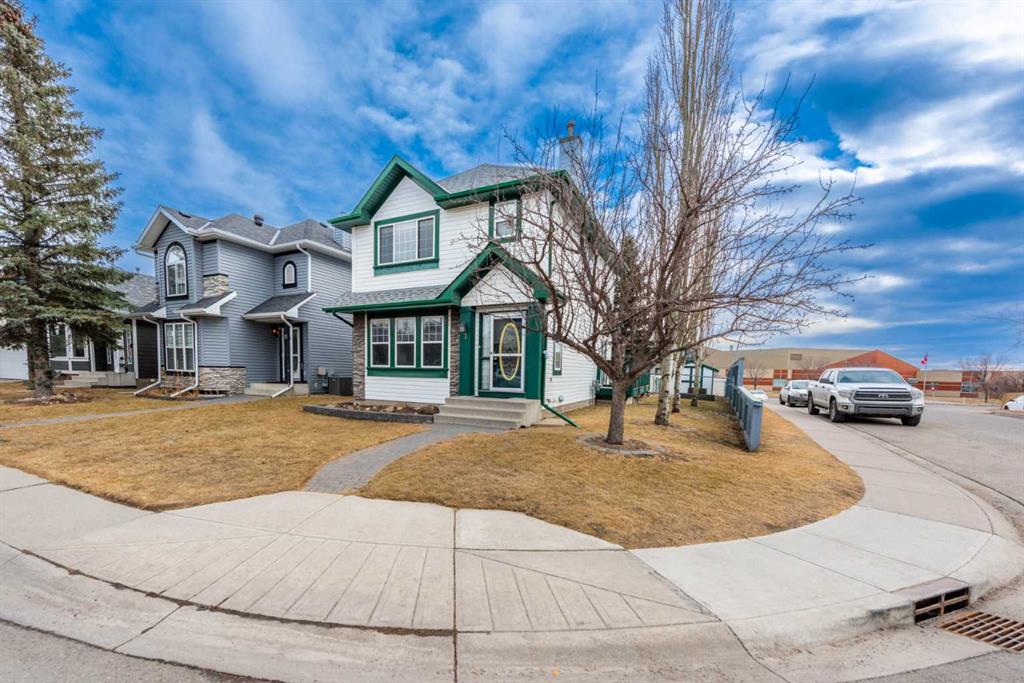 7 Covewood Park, Calgary, Alberta, T3K 4T1