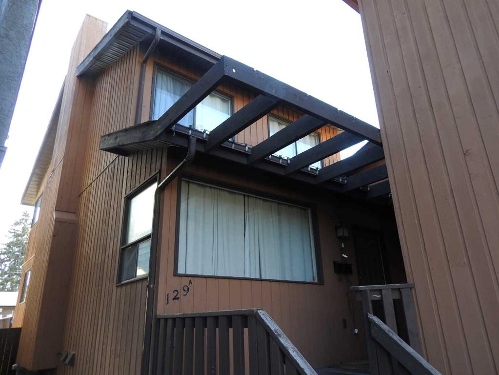 #A,B 129 32 Avenue NW, Calgary, Alberta, T2M 2P7