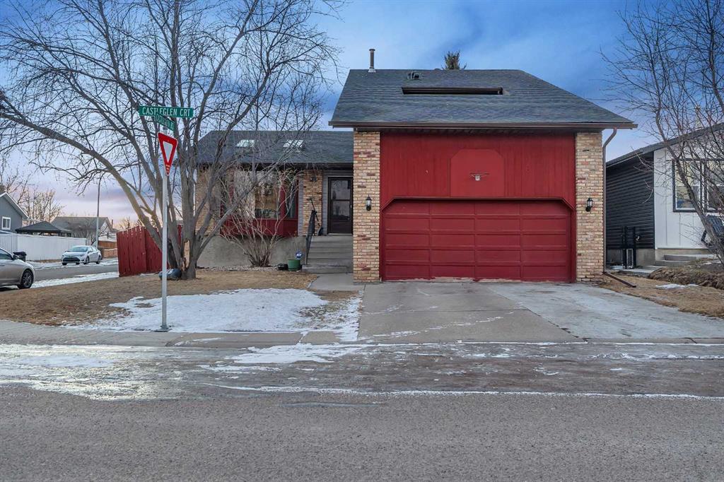 48 Castleglen Court NE, Calgary, Alberta, t3j2b8