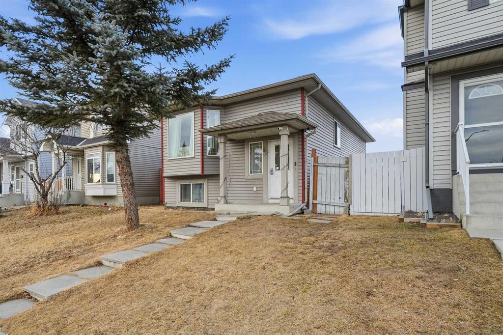 80 Taradale Drive S, Calgary, Alberta, T3J 4W7
