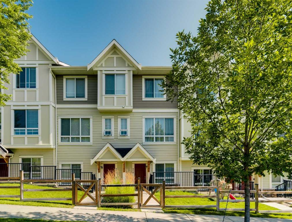 958 Sherwood Boulevard NW, Calgary, Alberta, T3R 0V3