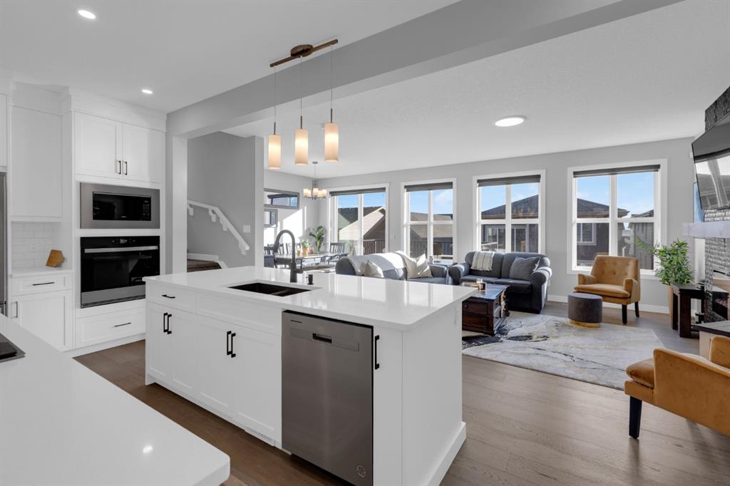 160 Precedence Hill, Cochrane, Alberta, T4C 2T6