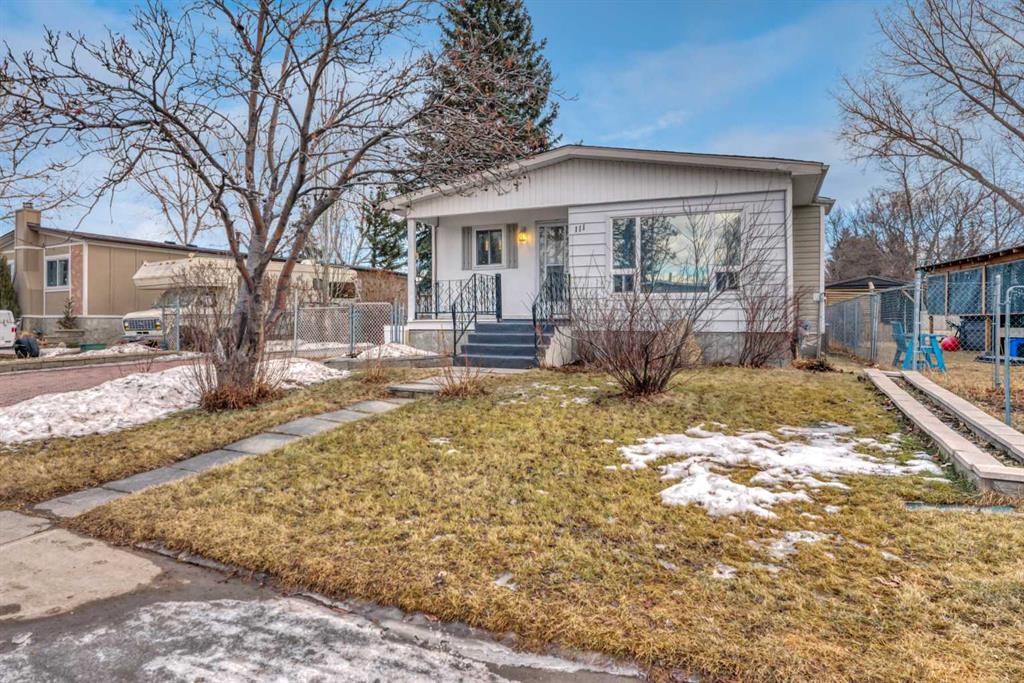 111 Brentwood Drive, Strathmore, Alberta, T1P 1E4