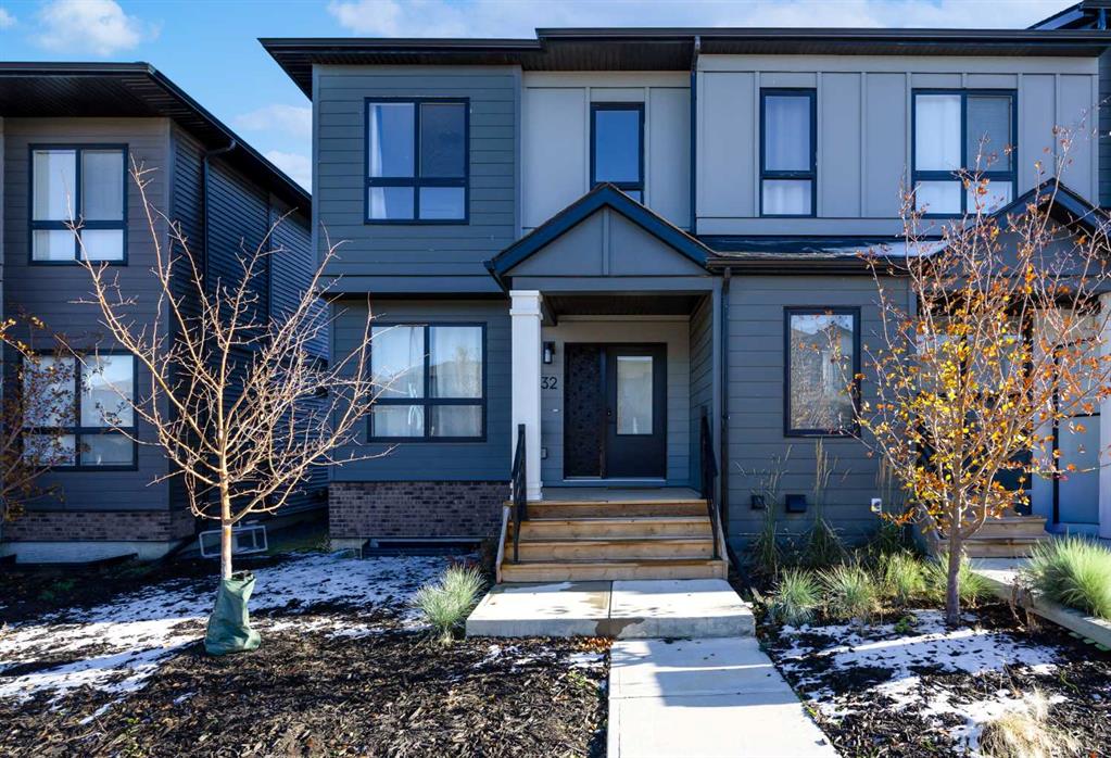 32 Silverton Glen Green SW, Calgary, Alberta, T2X 5B8