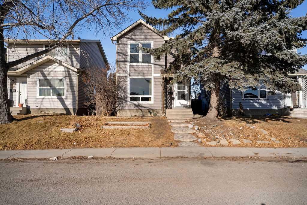 74 Castledale Way NE, Calgary, Alberta, T3J 2A2