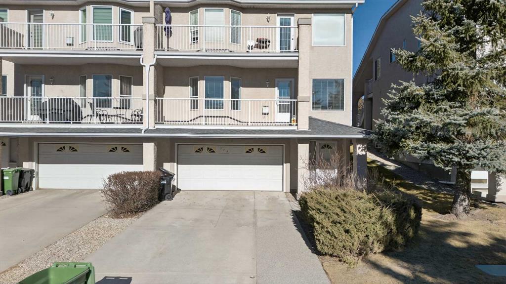 320 Sierra Morena Green SW, Calgary, Alberta, T3H 3H8