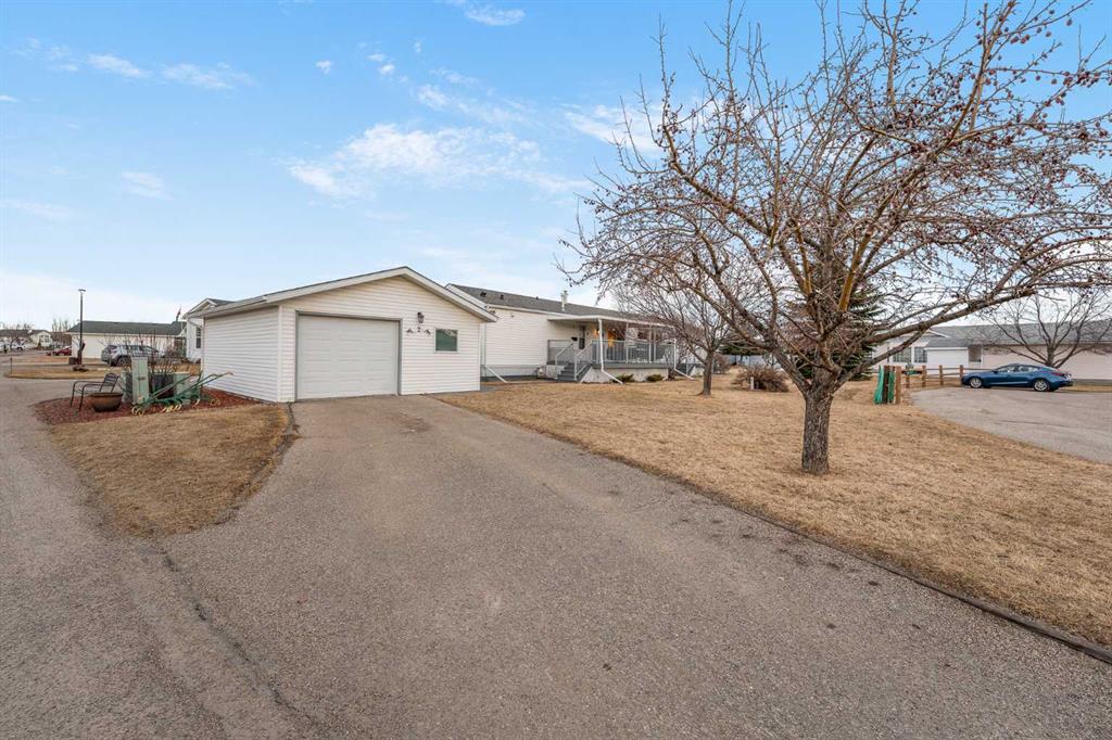 2 Doubletree Way, Strathmore, Alberta, T1P 1M8