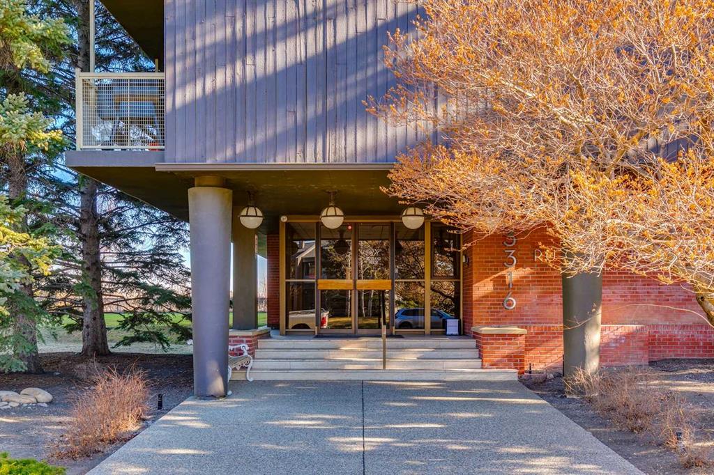 #204 3316 Rideau Place SW, Calgary, Alberta, T2S 1Z4