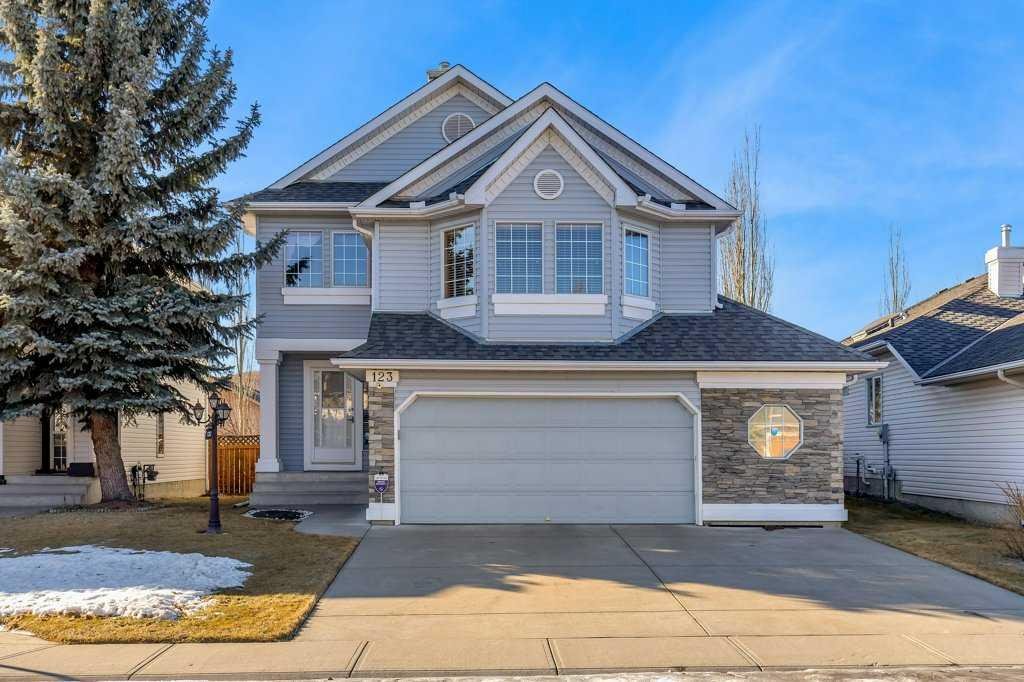 123 Valley Glen Bay NW, Calgary, Alberta, T3B 5P9