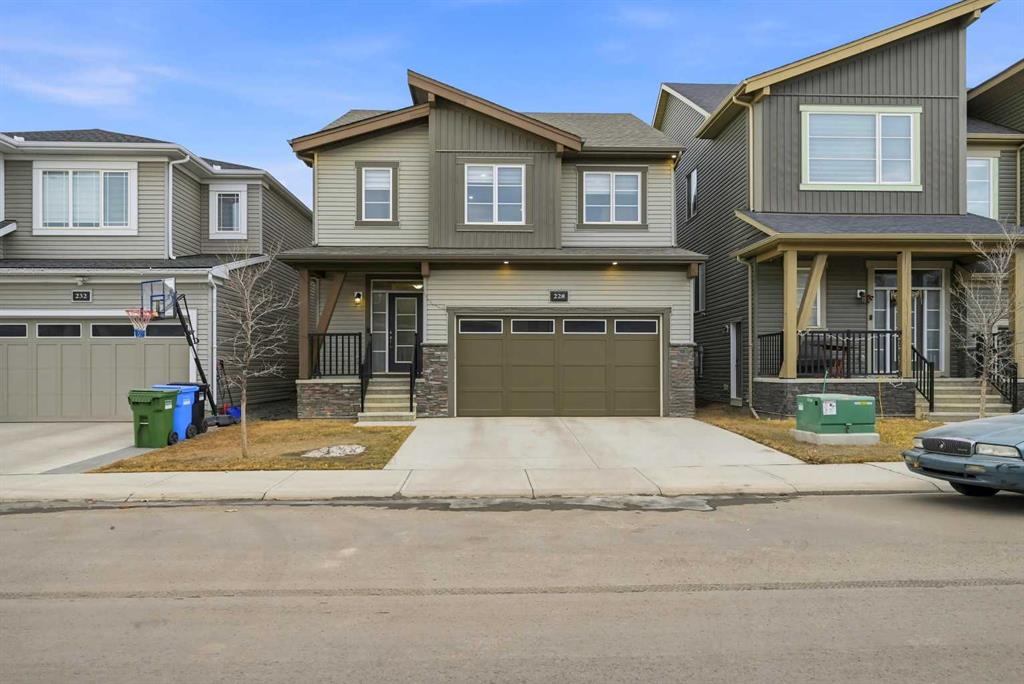228 Carringham Road, Calgary, Alberta, T3J 1V4