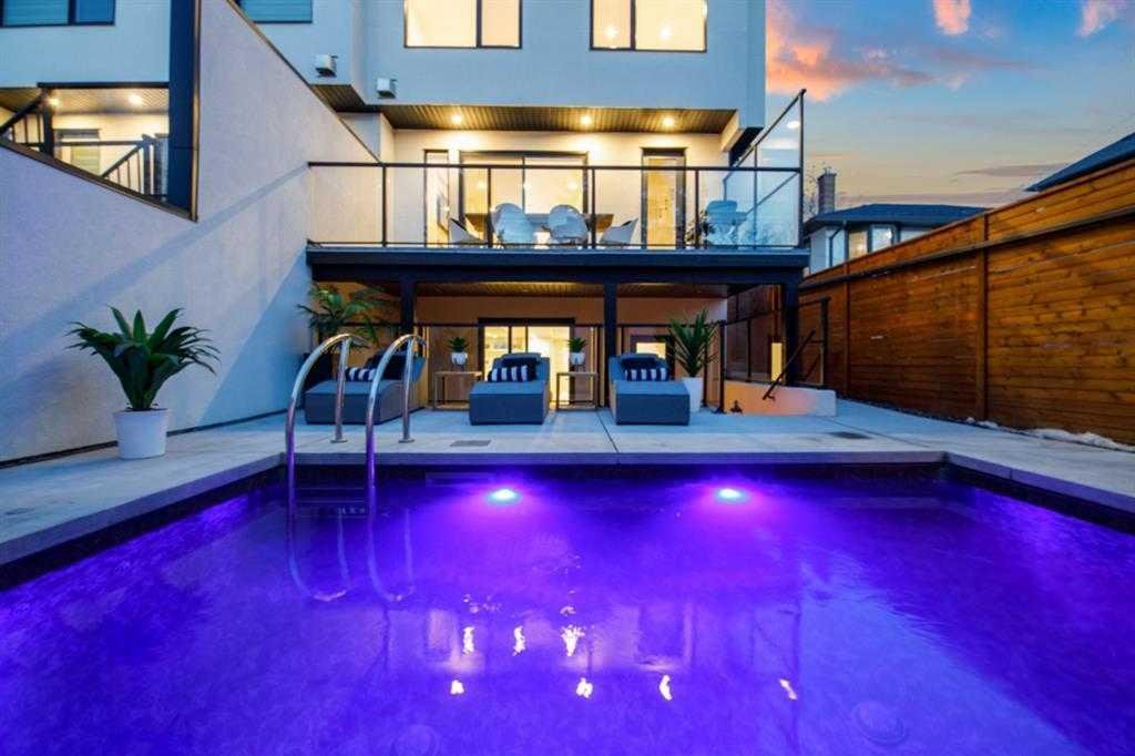 3319 41 Street SW, Calgary, Alberta, T3E 3L3