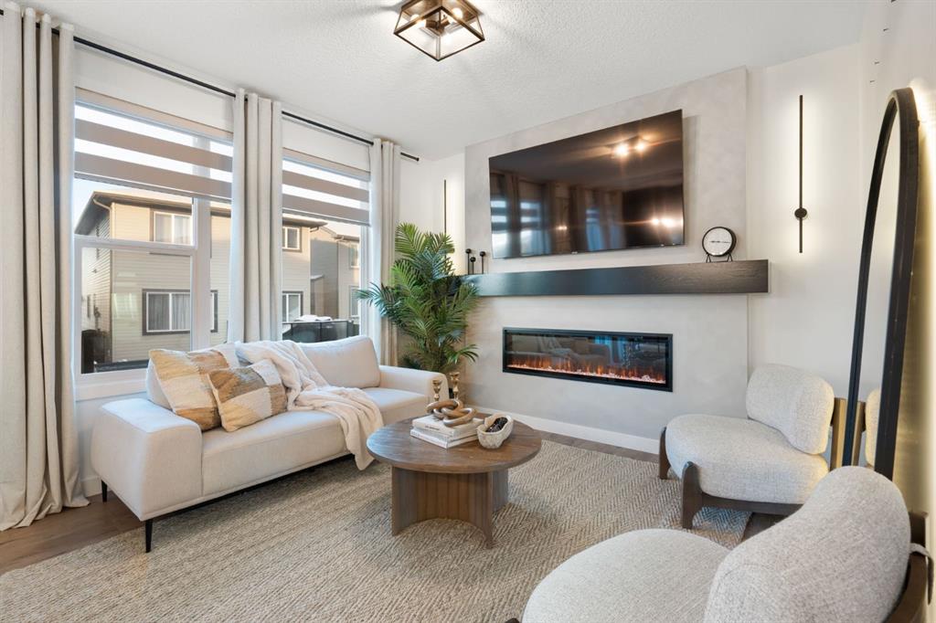 31 Saddlebred Court, Cochrane, Alberta, T4C 3B5