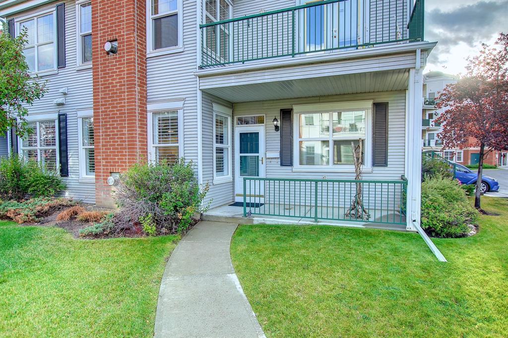 92 Prestwick Gardens SE, Calgary, Alberta, T2Z 3V4