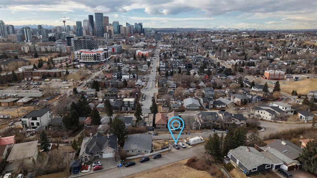 205 Thomson Avenue NE, Calgary, Alberta, T2E 5B7