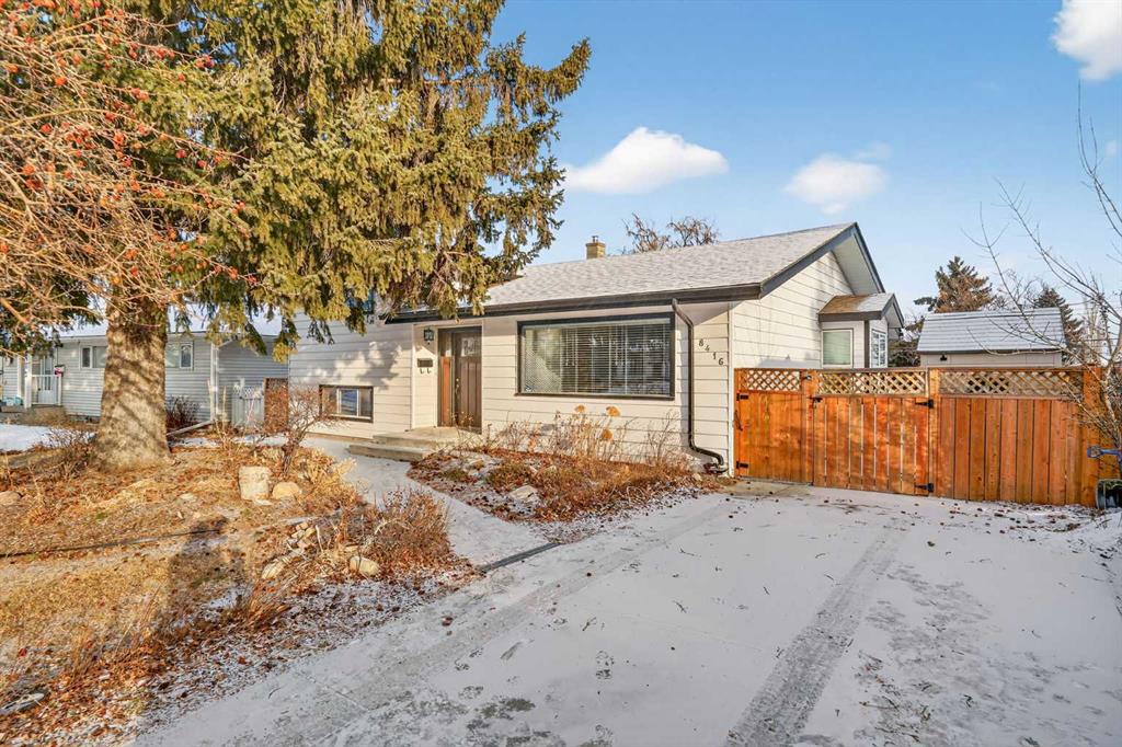 8416 7 Street SW, Calgary, Alberta, T2V1G7