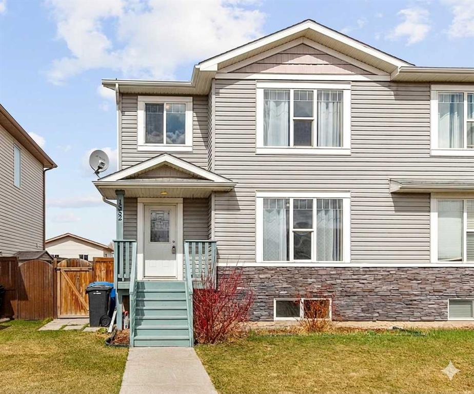 1552 Mcalpine Street, Carstairs, Alberta, T0M 0N0